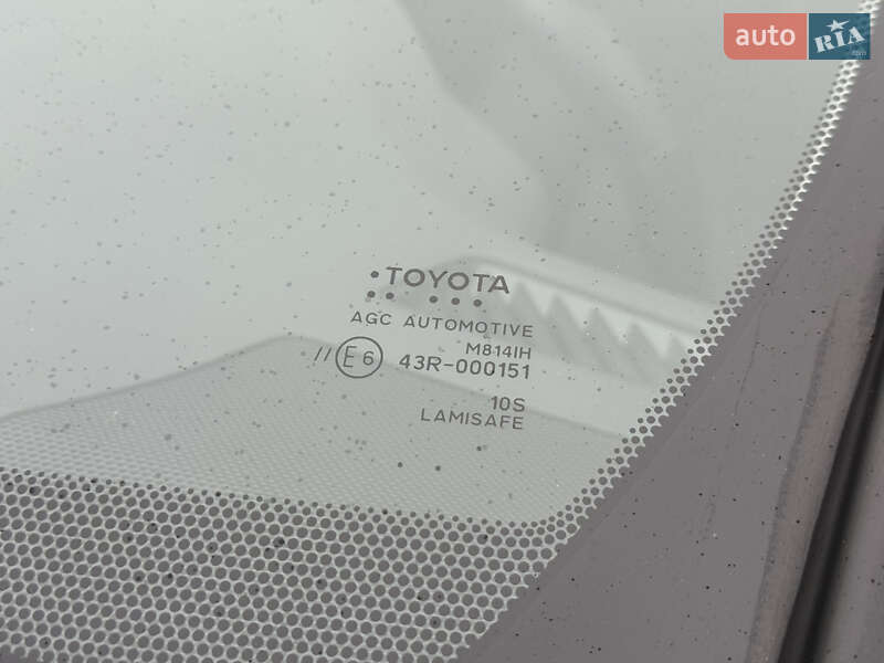 Внедорожник / Кроссовер Toyota RAV4 2024 в Киеве