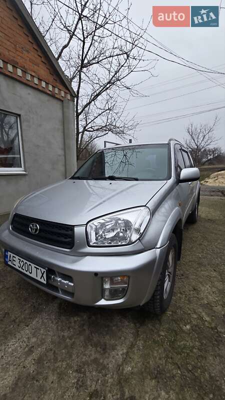 Позашляховик / Кросовер Toyota RAV4 2003 в Дніпрі