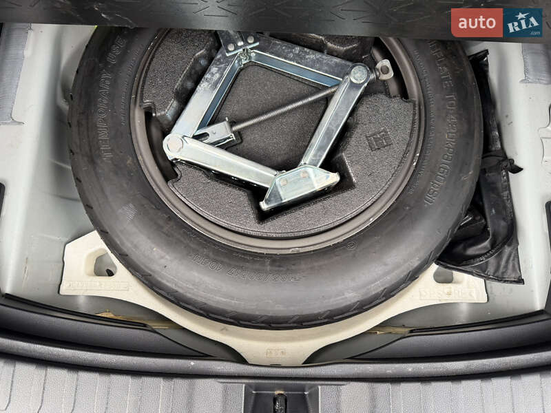 Внедорожник / Кроссовер Toyota RAV4 2020 в Ужгороде фото 62 Внедорожник / Кроссовер Toyota RAV4 2020 в Ужгороде