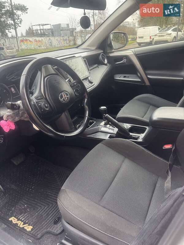 Позашляховик / Кросовер Toyota RAV4 2018 в Львові фото 5 Позашляховик / Кросовер Toyota RAV4 2018 в Львові