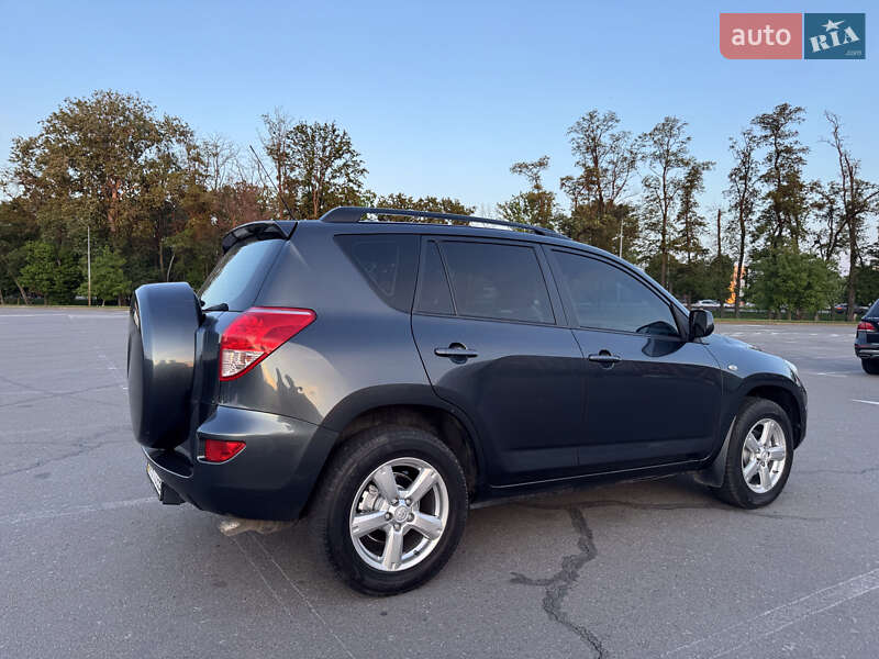 Внедорожник / Кроссовер Toyota RAV4 2006 в Березенщине