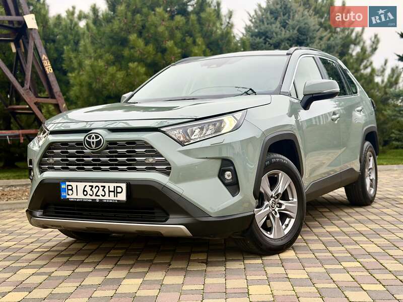Внедорожник / Кроссовер Toyota RAV4 2022 в Днепре