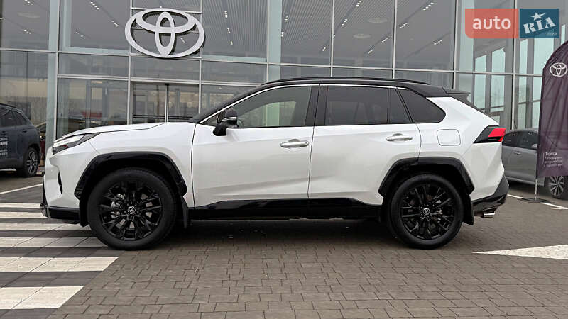 Внедорожник / Кроссовер Toyota RAV4 2024 в Ровно фото 3 Внедорожник / Кроссовер Toyota RAV4 2024 в Ровно