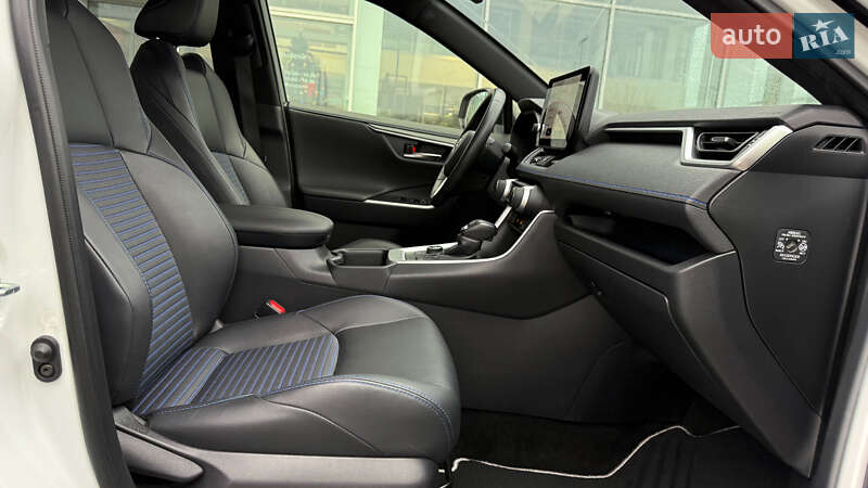 Внедорожник / Кроссовер Toyota RAV4 2024 в Ровно фото 6 Внедорожник / Кроссовер Toyota RAV4 2024 в Ровно