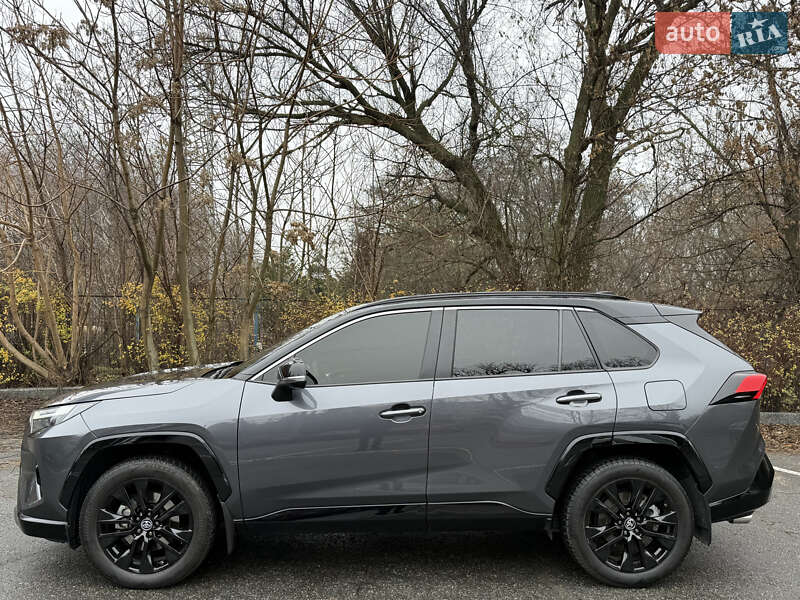 Внедорожник / Кроссовер Toyota RAV4 2022 в Днепре