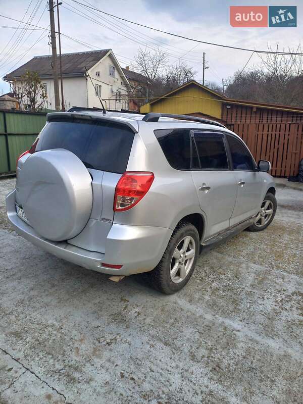 Позашляховик / Кросовер Toyota RAV4 2007 в Калуші
