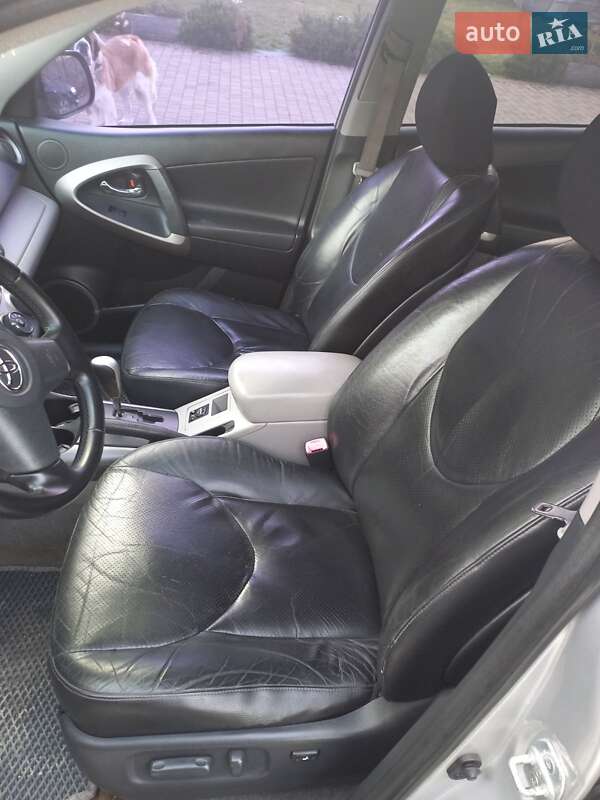 Позашляховик / Кросовер Toyota RAV4 2007 в Калуші