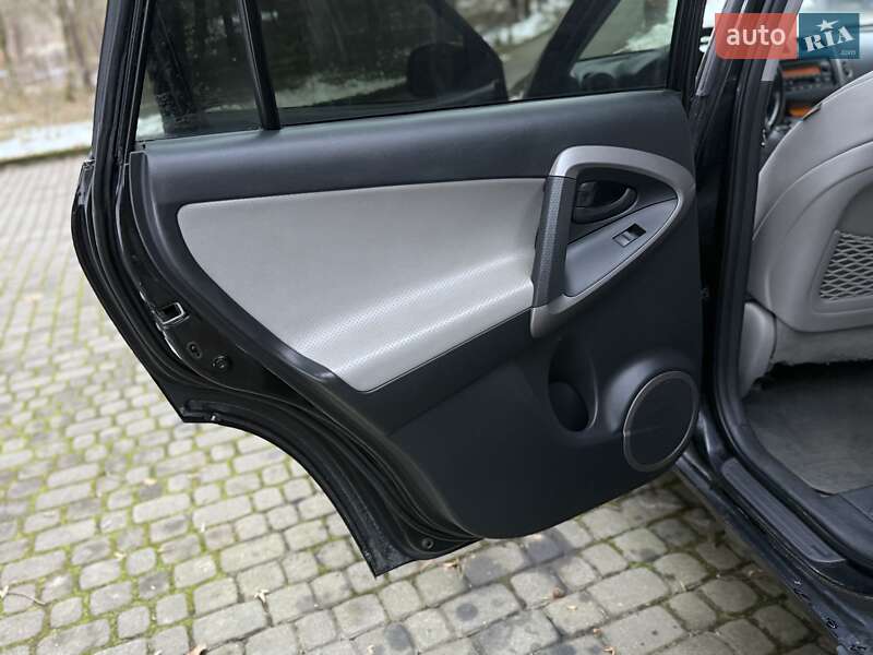 Позашляховик / Кросовер Toyota RAV4 2008 в Львові фото 48 Позашляховик / Кросовер Toyota RAV4 2008 в Львові