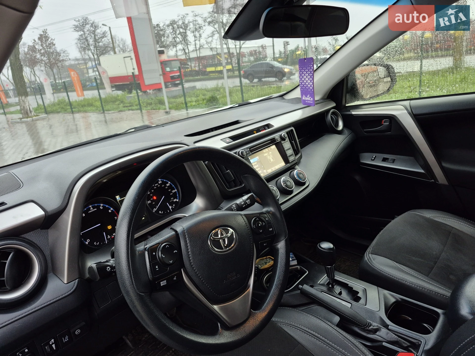 2018 Toyota RAV 4 - мініатюра 10