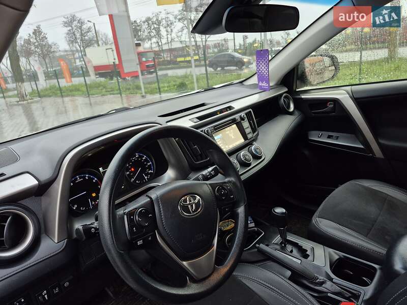 Внедорожник / Кроссовер Toyota RAV4 2018 в Кропивницком фото 10 Внедорожник / Кроссовер Toyota RAV4 2018 в Кропивницком