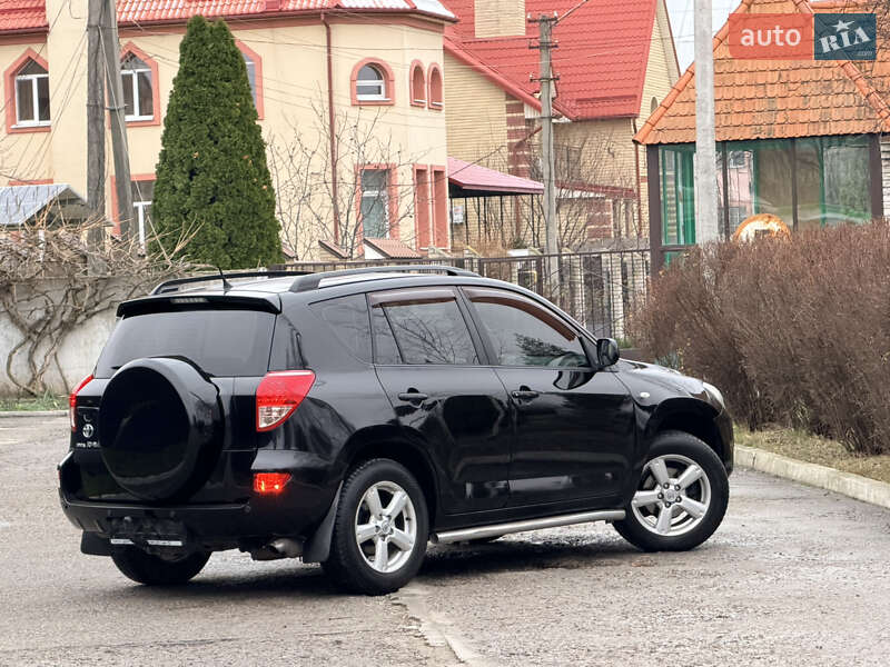Внедорожник / Кроссовер Toyota RAV4 2007 в Днепре