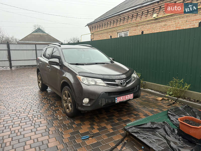 Позашляховик / Кросовер Toyota RAV4 2014 в Новомиргороді