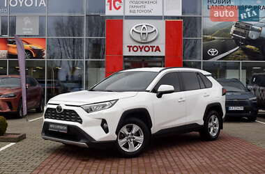 Позашляховик / Кросовер Toyota RAV4 2020 в Житомирі