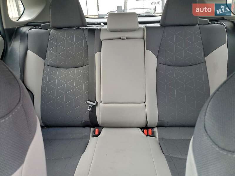 Позашляховик / Кросовер Toyota RAV4 2023 в Полтаві фото 10 Позашляховик / Кросовер Toyota RAV4 2023 в Полтаві