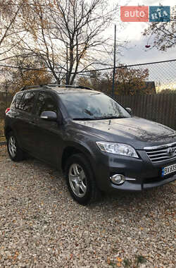 Позашляховик / Кросовер Toyota RAV4 2010 в Волочиську