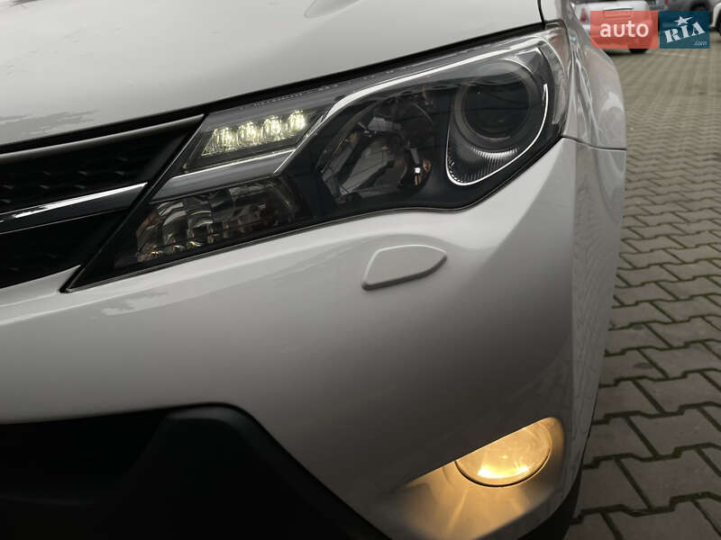 Внедорожник / Кроссовер Toyota RAV4 2013 в Одессе