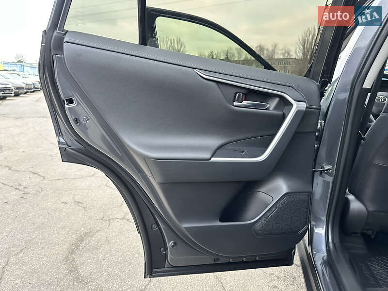 Внедорожник / Кроссовер Toyota RAV4 2021 в Харькове фото 19 Внедорожник / Кроссовер Toyota RAV4 2021 в Харькове
