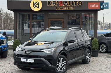 Позашляховик / Кросовер Toyota RAV4 2017 в Харкові