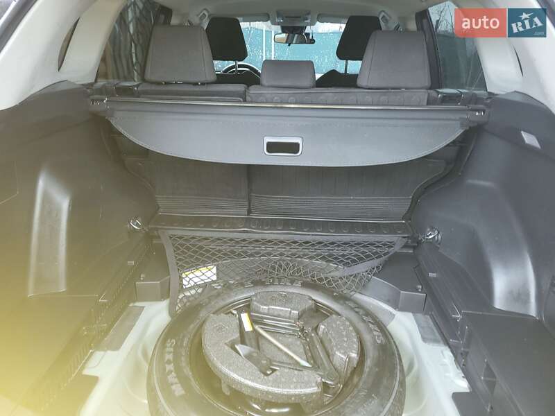 Внедорожник / Кроссовер Toyota RAV4 2022 в Полтаве