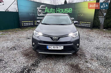 Позашляховик / Кросовер Toyota RAV4 2015 в Шептицькому