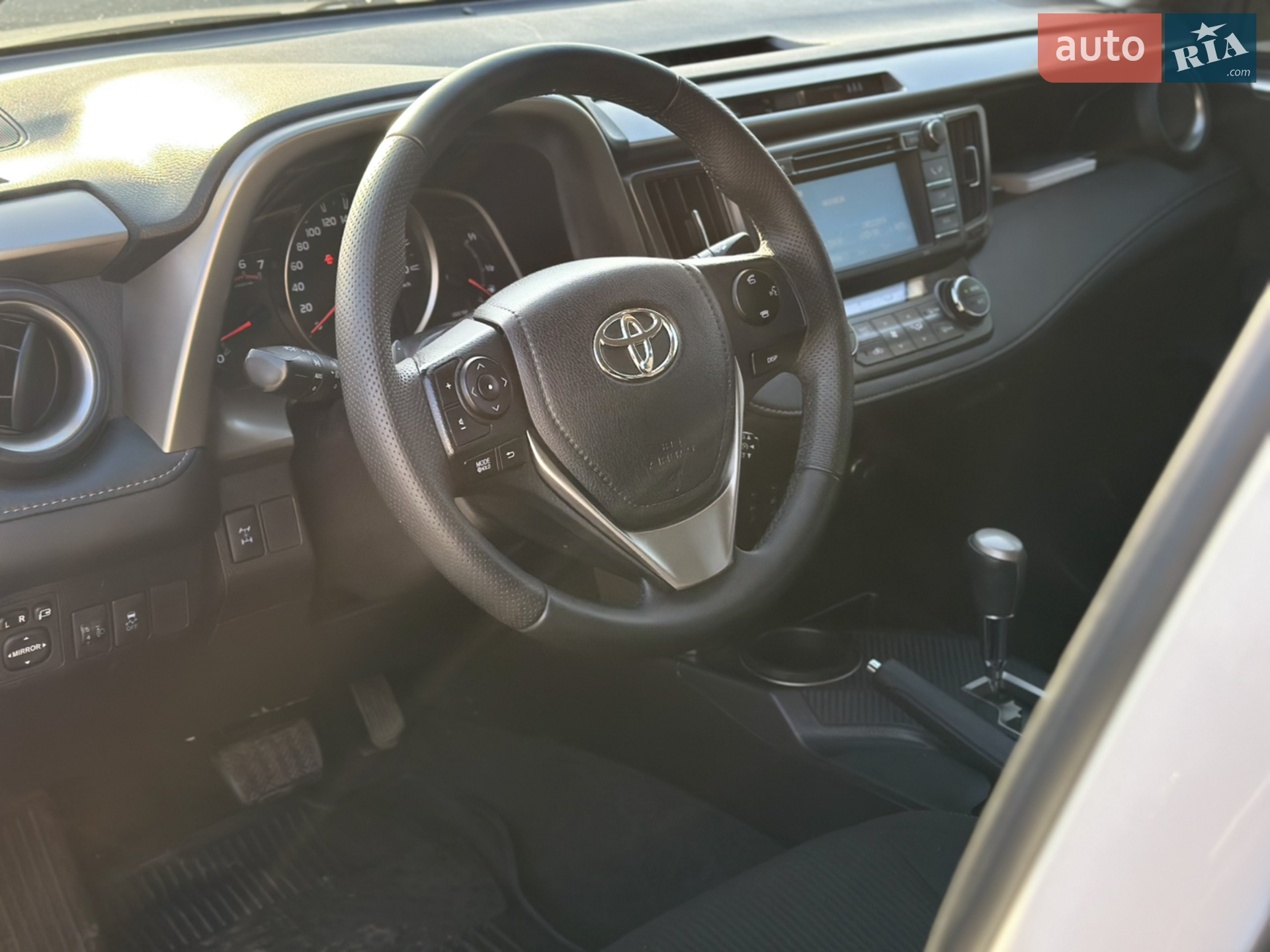 2014 Toyota RAV 4 - мініатюра 8