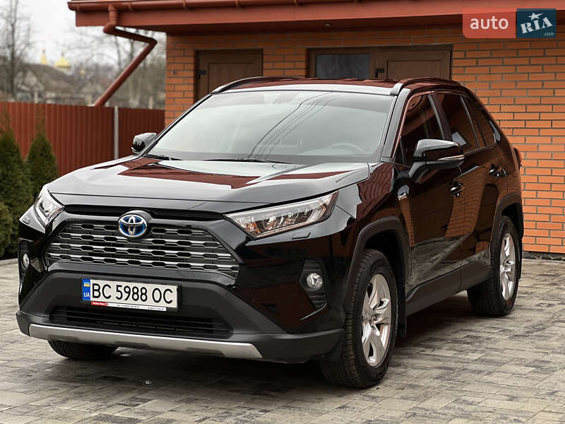 Внедорожник / Кроссовер Toyota RAV4 2019 в Луцке фото 6 Внедорожник / Кроссовер Toyota RAV4 2019 в Луцке
