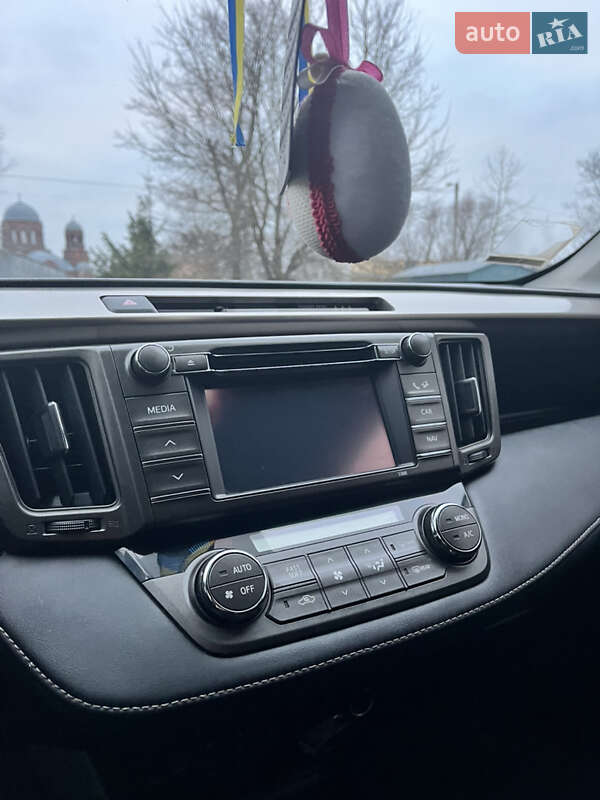 Позашляховик / Кросовер Toyota RAV4 2013 в Києві