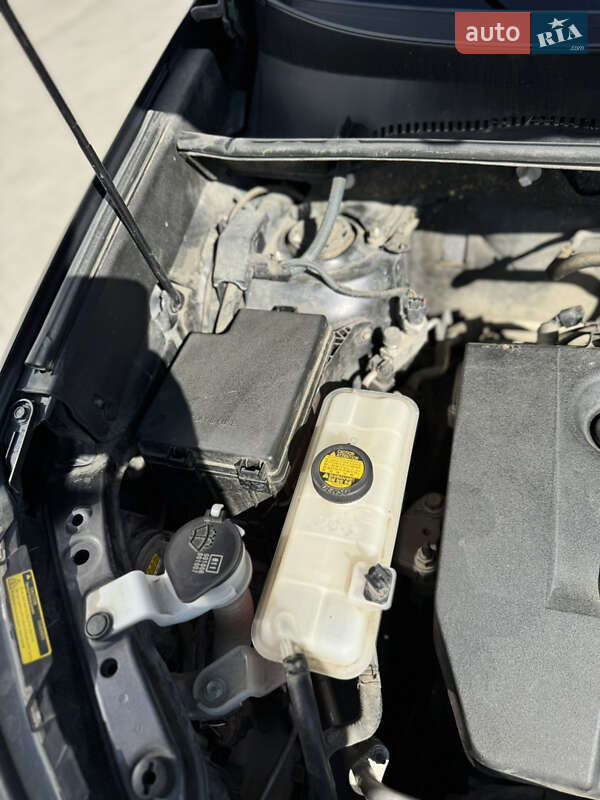 Внедорожник / Кроссовер Toyota RAV4 2013 в Хмельницком фото 37 Внедорожник / Кроссовер Toyota RAV4 2013 в Хмельницком