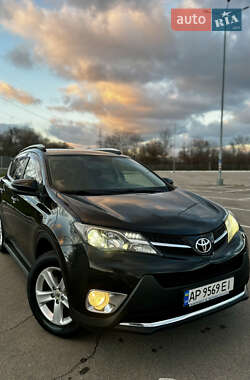 Внедорожник / Кроссовер Toyota RAV4 2014 в Запорожье