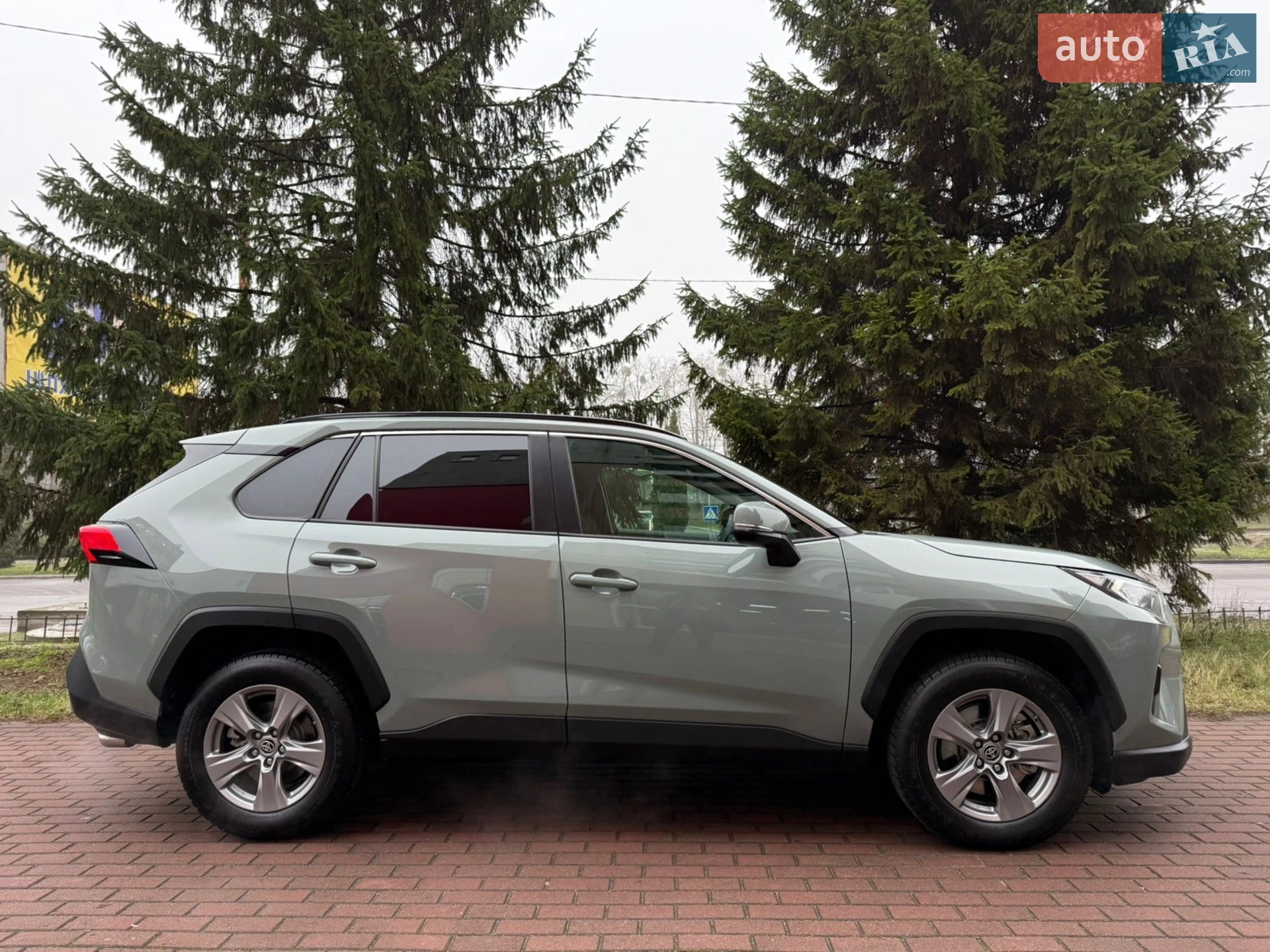 2023 Toyota RAV 4 - мініатюра 3