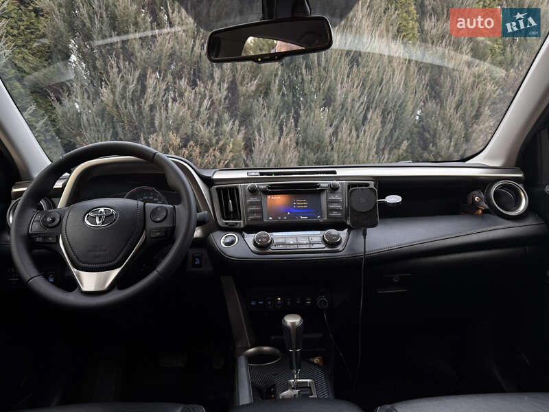Позашляховик / Кросовер Toyota RAV4 2015 в Самборі фото 26 Позашляховик / Кросовер Toyota RAV4 2015 в Самборі