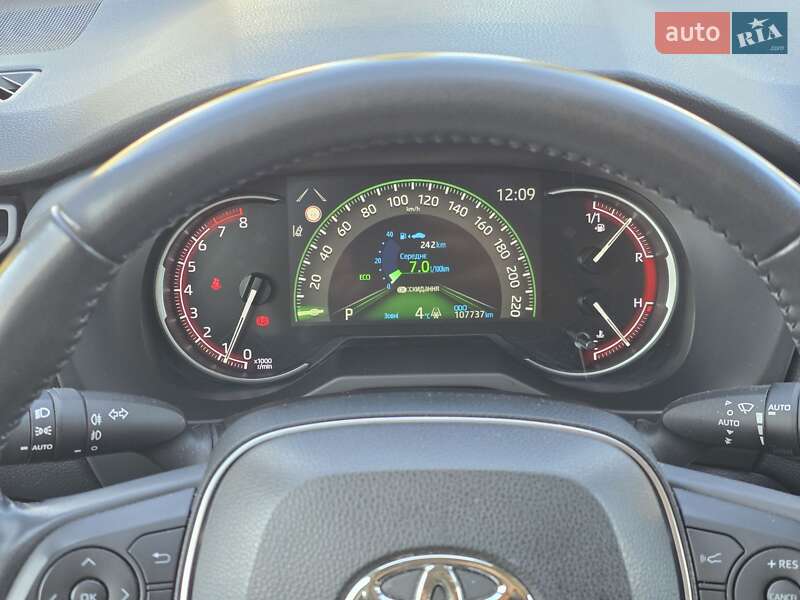Позашляховик / Кросовер Toyota RAV4 2022 в Львові