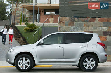 Позашляховик / Кросовер Toyota RAV4 2008 в Києві