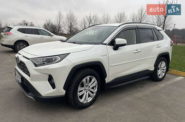 Внедорожник / Кроссовер Toyota RAV4 2021 в Ирпене
