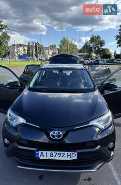 Внедорожник / Кроссовер Toyota RAV4 2018 в Киеве