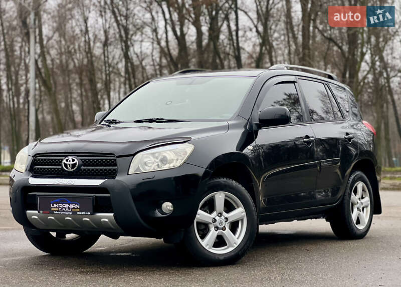 Внедорожник / Кроссовер Toyota RAV4 2006 в Днепре