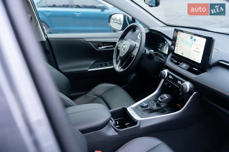 Позашляховик / Кросовер Toyota RAV4 2023 в Києві