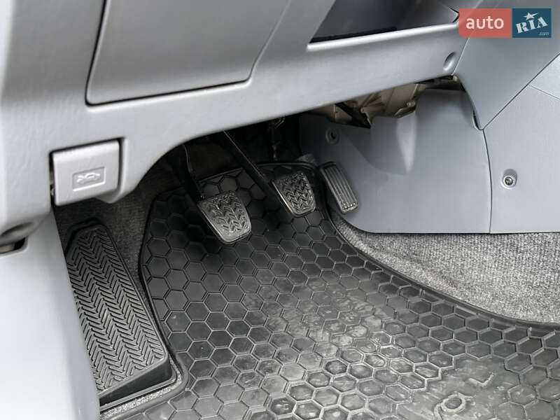 Внедорожник / Кроссовер Toyota RAV4 2004 в Одессе фото 67 Внедорожник / Кроссовер Toyota RAV4 2004 в Одессе