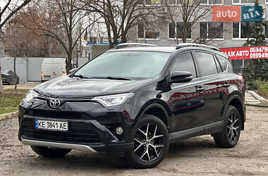 Позашляховик / Кросовер Toyota RAV4 2016 в Дніпрі
