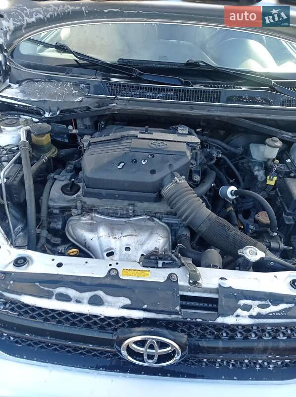 Позашляховик / Кросовер Toyota RAV4 2004 в Володимирі