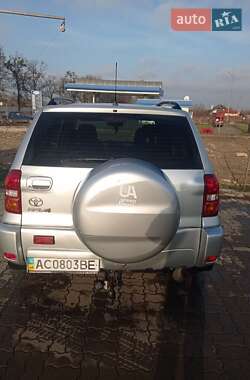 Позашляховик / Кросовер Toyota RAV4 2004 в Володимирі