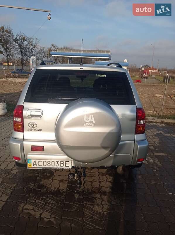 Позашляховик / Кросовер Toyota RAV4 2004 в Володимирі