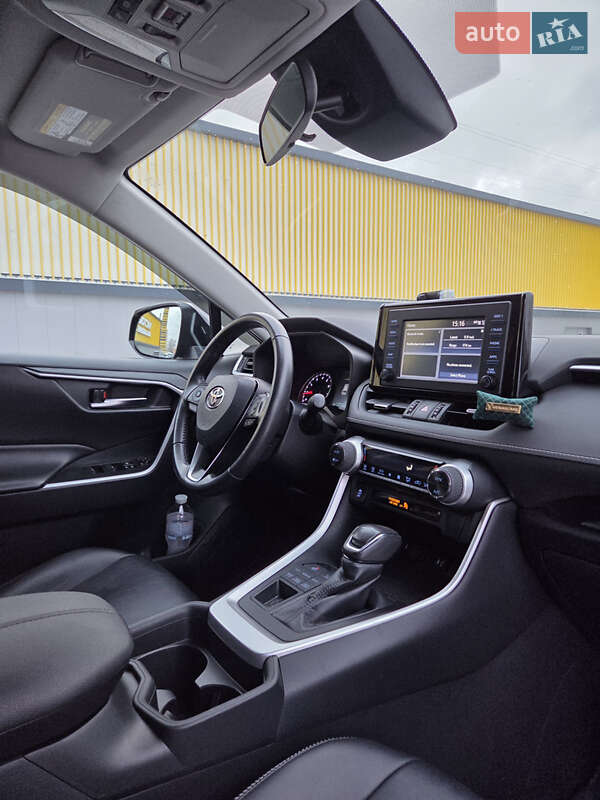 Позашляховик / Кросовер Toyota RAV4 2019 в Києві