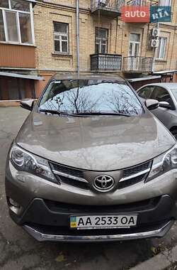 Внедорожник / Кроссовер Toyota RAV4 2013 в Киеве
