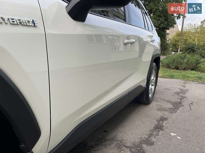 Позашляховик / Кросовер Toyota RAV4 2022 в Вінниці