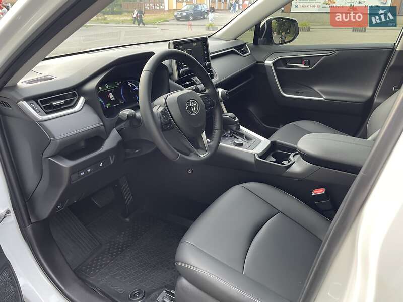 Позашляховик / Кросовер Toyota RAV4 2022 в Вінниці