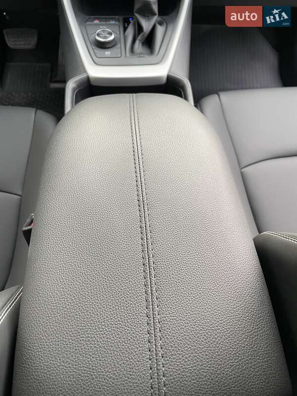 Позашляховик / Кросовер Toyota RAV4 2022 в Вінниці