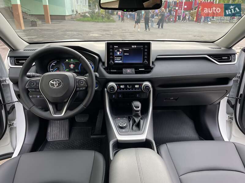 Позашляховик / Кросовер Toyota RAV4 2022 в Вінниці