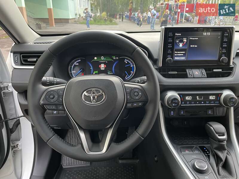 Позашляховик / Кросовер Toyota RAV4 2022 в Вінниці