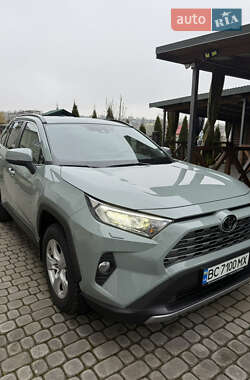 Внедорожник / Кроссовер Toyota RAV4 2021 в Дрогобыче